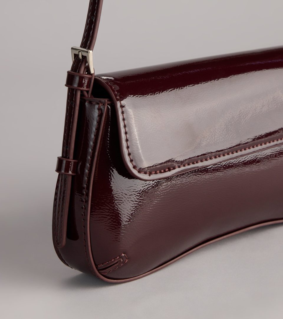 High Gloss Moment Shoulder Bag