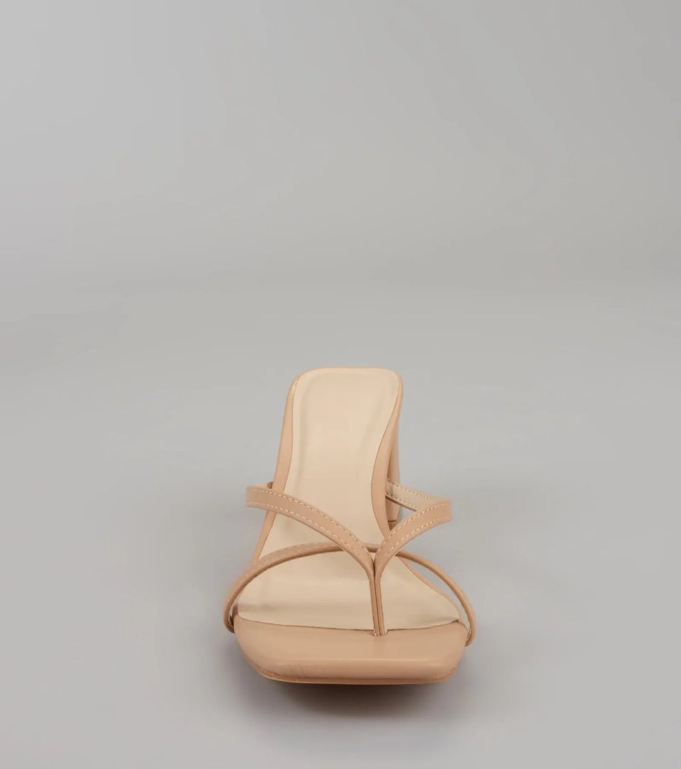 Can’t Talk, Busy Strutting Block Heel Mules