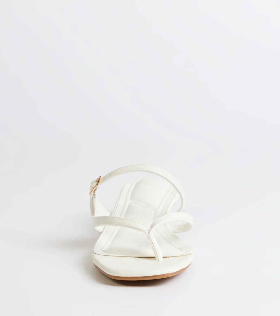 Chic Trend Thong Strap Kitten Heel Mules